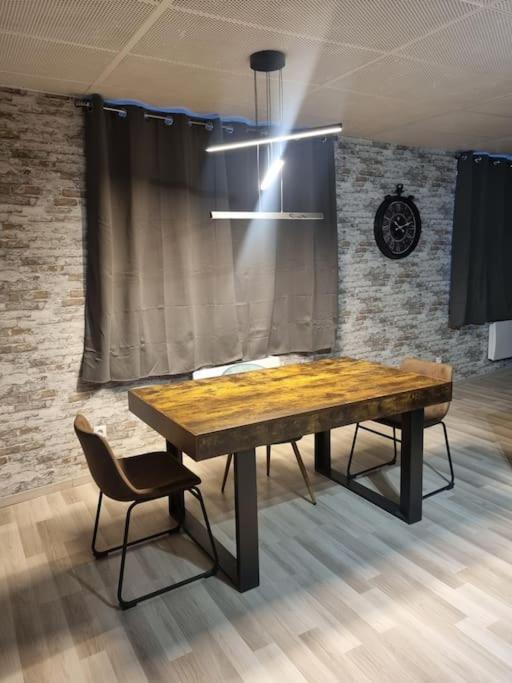 Cosy Loft - Calais Apartment ภายนอก รูปภาพ